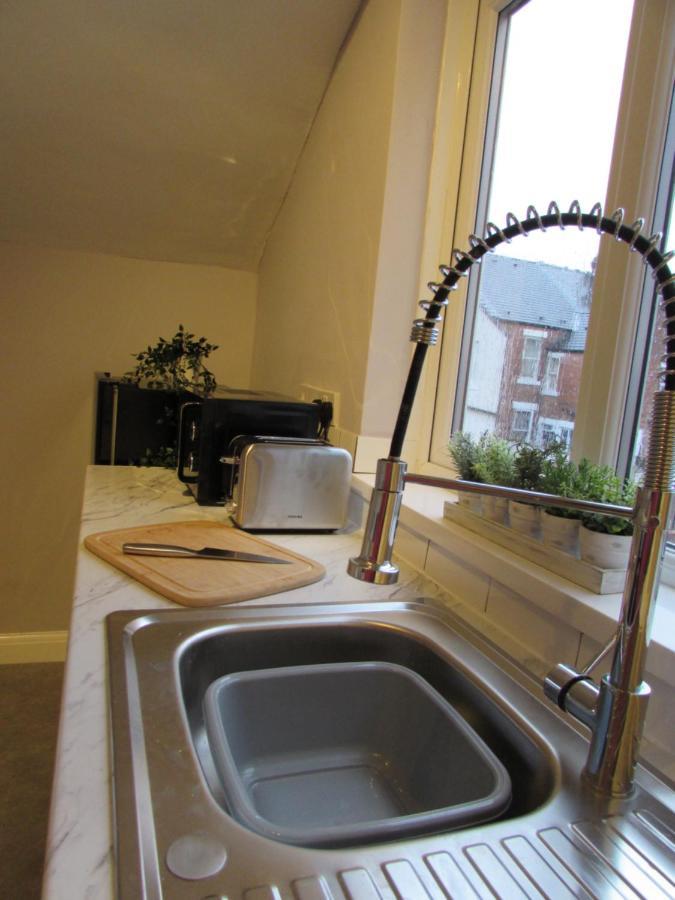 Heaton-Beautiful 3 Double Bedrooms Sleeps 6 Free Parking And Wifi Ньюкасл-апон-Тайн Экстерьер фото